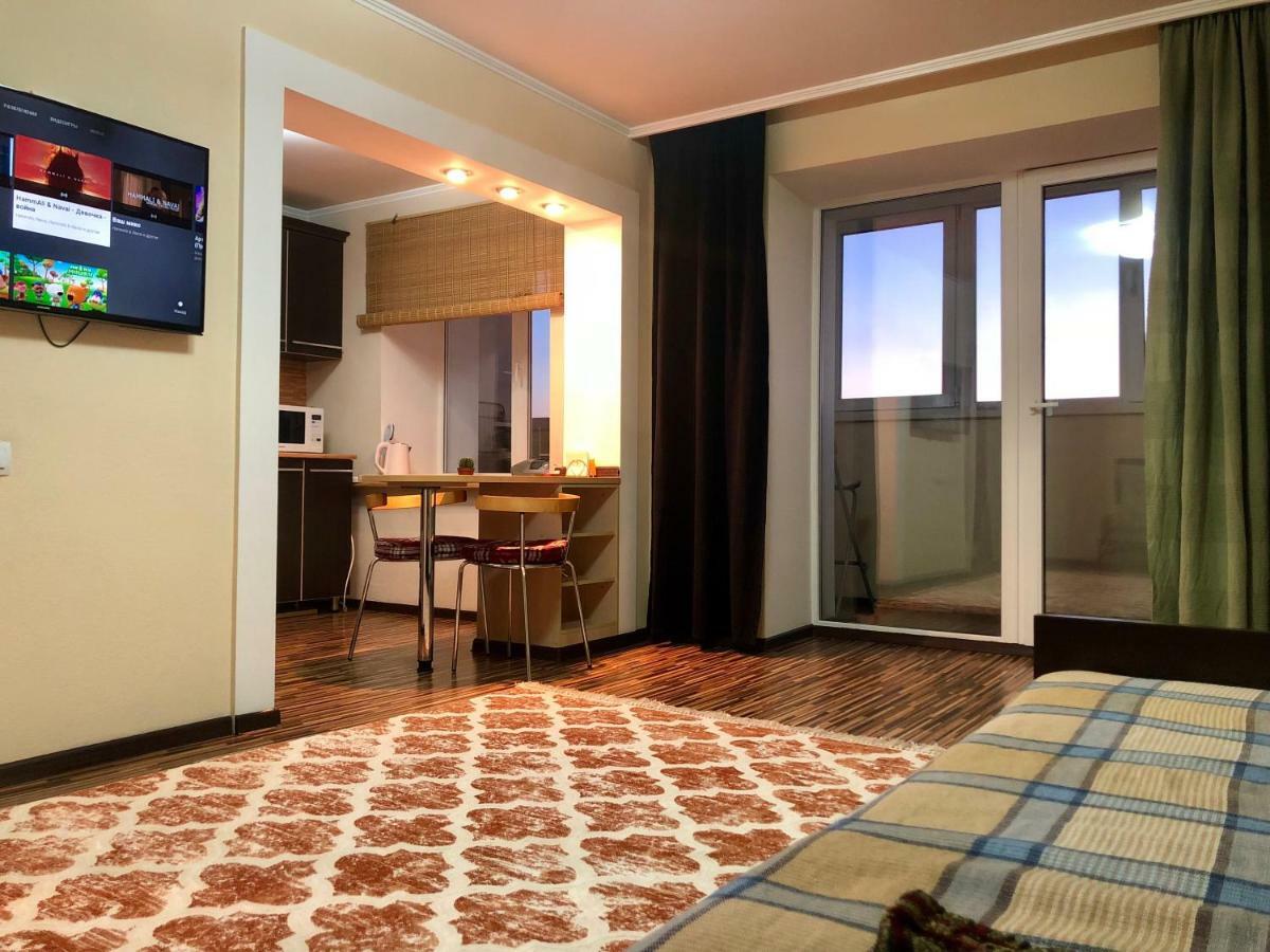 Apartment On Republic Square Ustʼ-Kamenogorsk 外观 照片