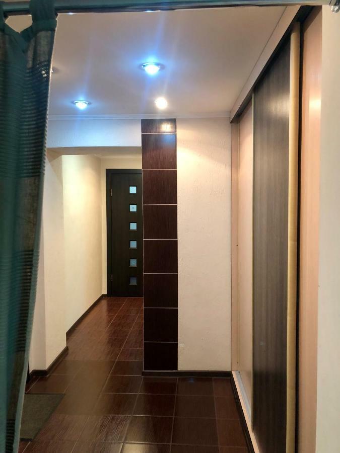 Apartment On Republic Square Ustʼ-Kamenogorsk 外观 照片